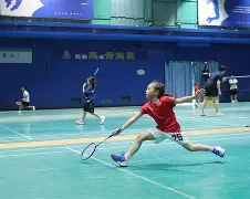 姑苏雷霆队鏖战姑苏金雕队，羽毛球巡回赛惊险晋级，核心复出即建功。复盘值得玩味的简单介绍